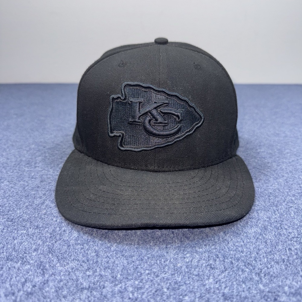Kansas City Chiefs New Era 59Fifty LP Fitted Hat Cap Size 7 1/4 Black On Black